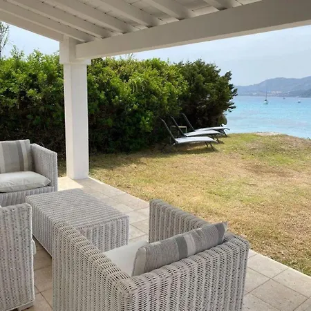 Sul Mare Sardegna Floriana Vila