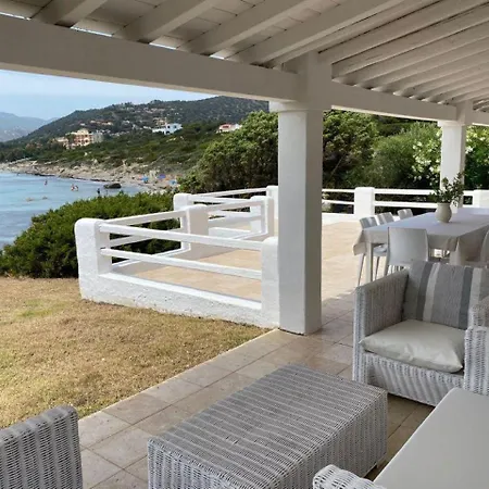 Vila Sul Mare Sardegna Floriana *