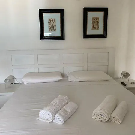 Vila Sul Mare Sardegna Floriana *